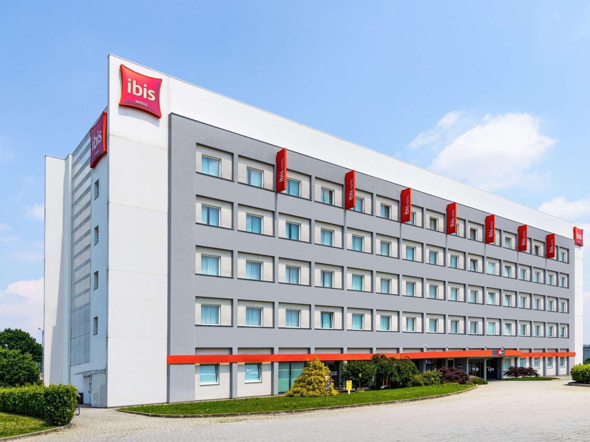 Hotel Ibis Milano Fiera Lainate Exterior foto