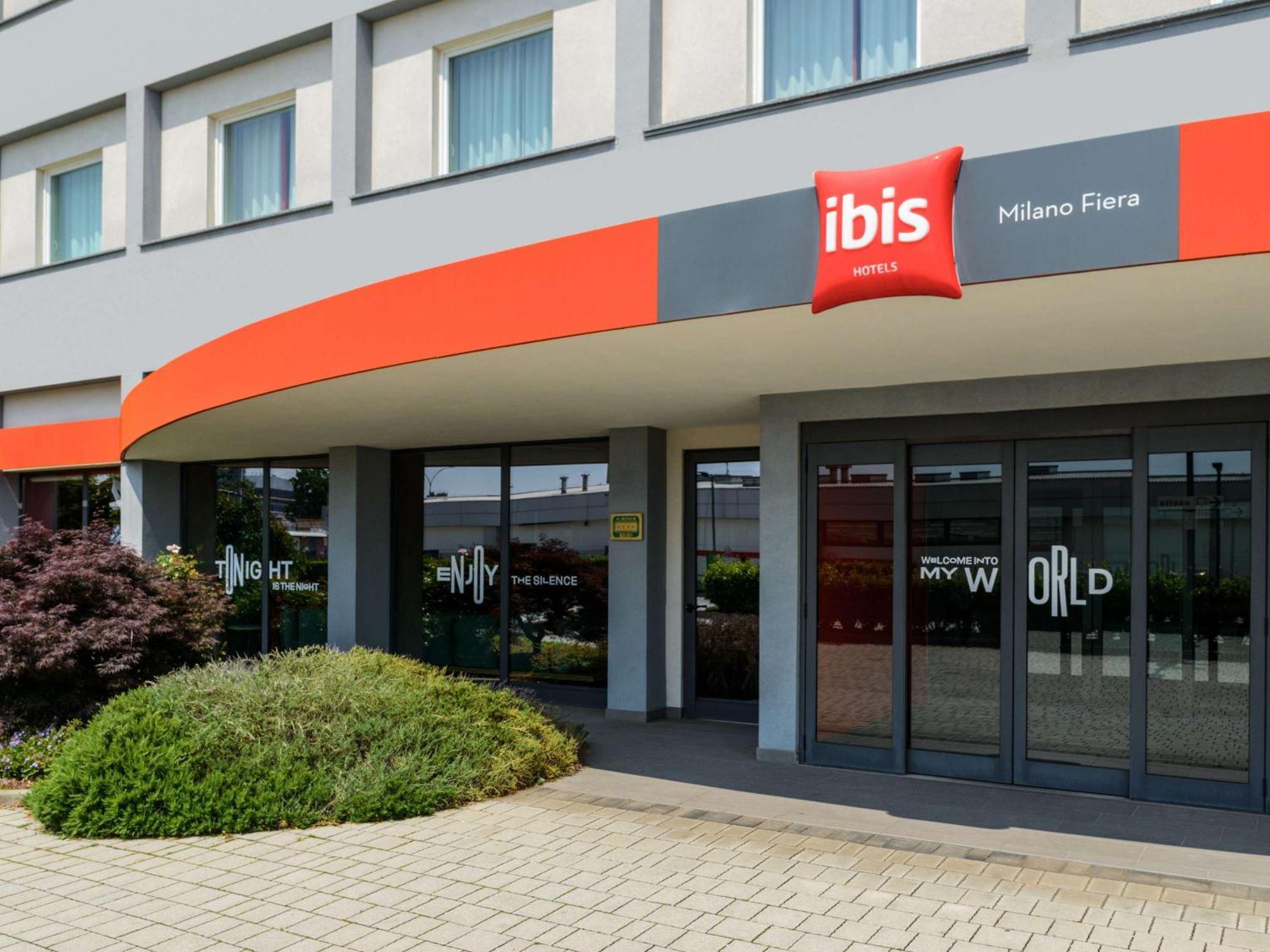 Hotel Ibis Milano Fiera Lainate Exterior foto