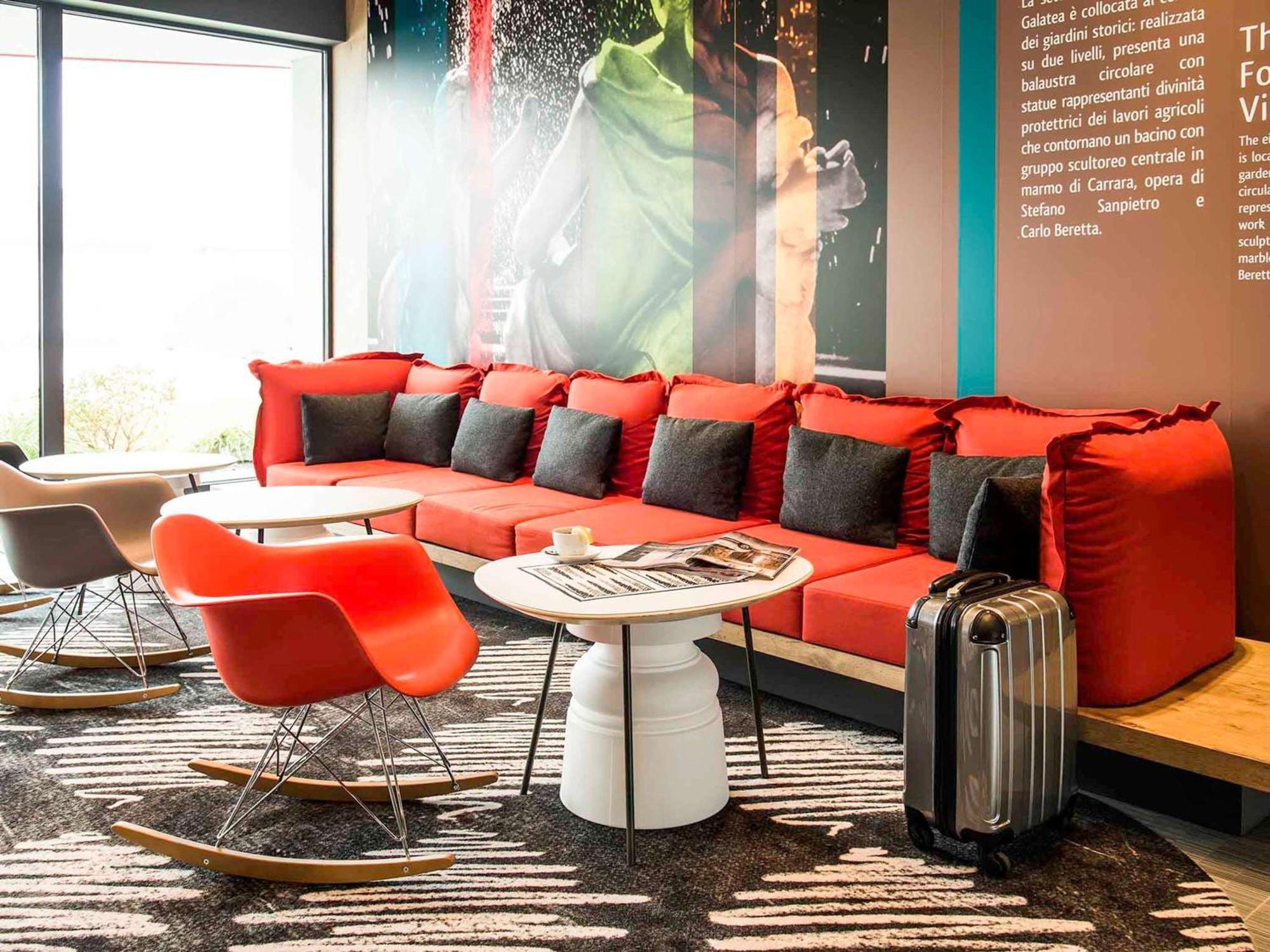 Hotel Ibis Milano Fiera Lainate Exterior foto