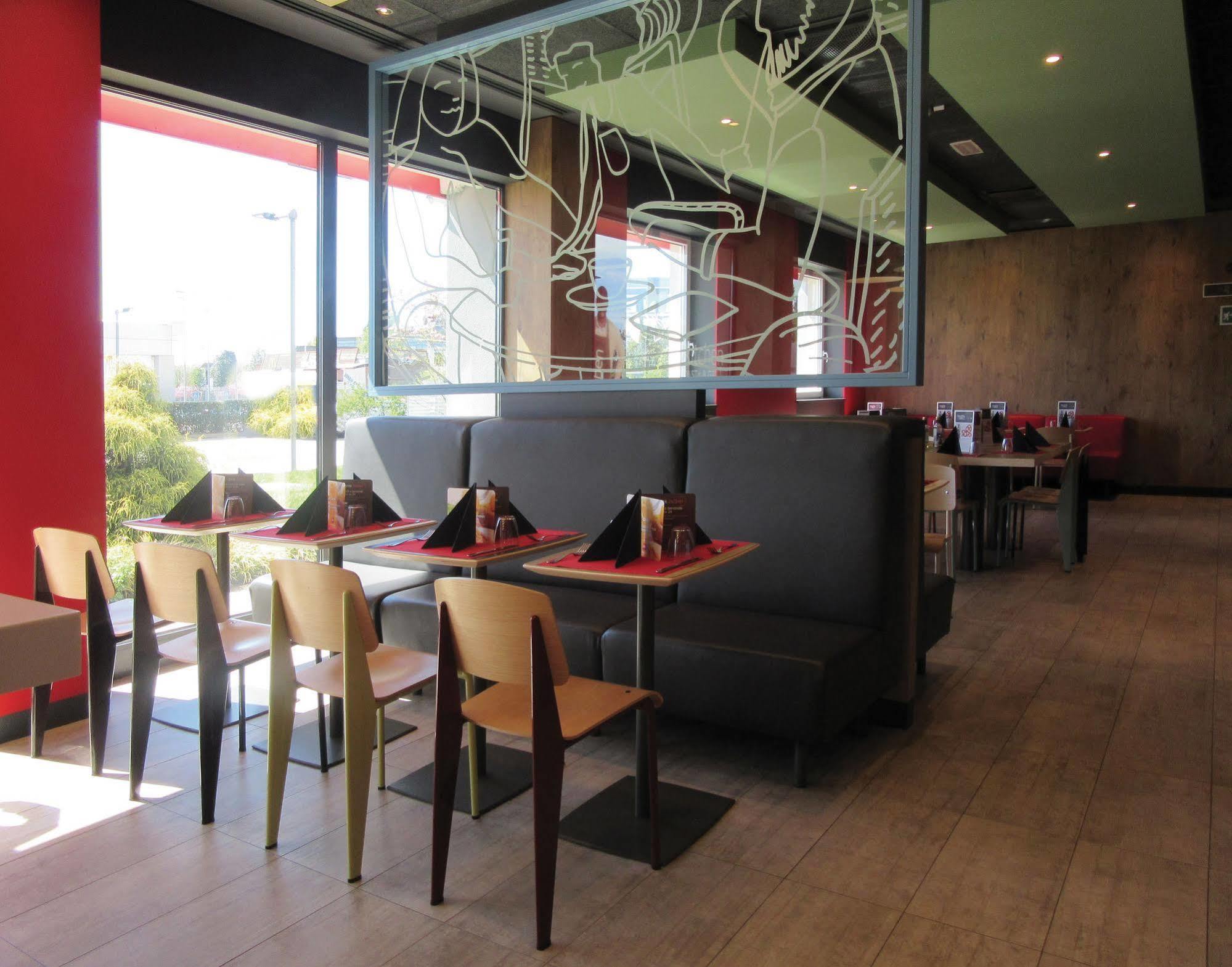 Hotel Ibis Milano Fiera Lainate Exterior foto